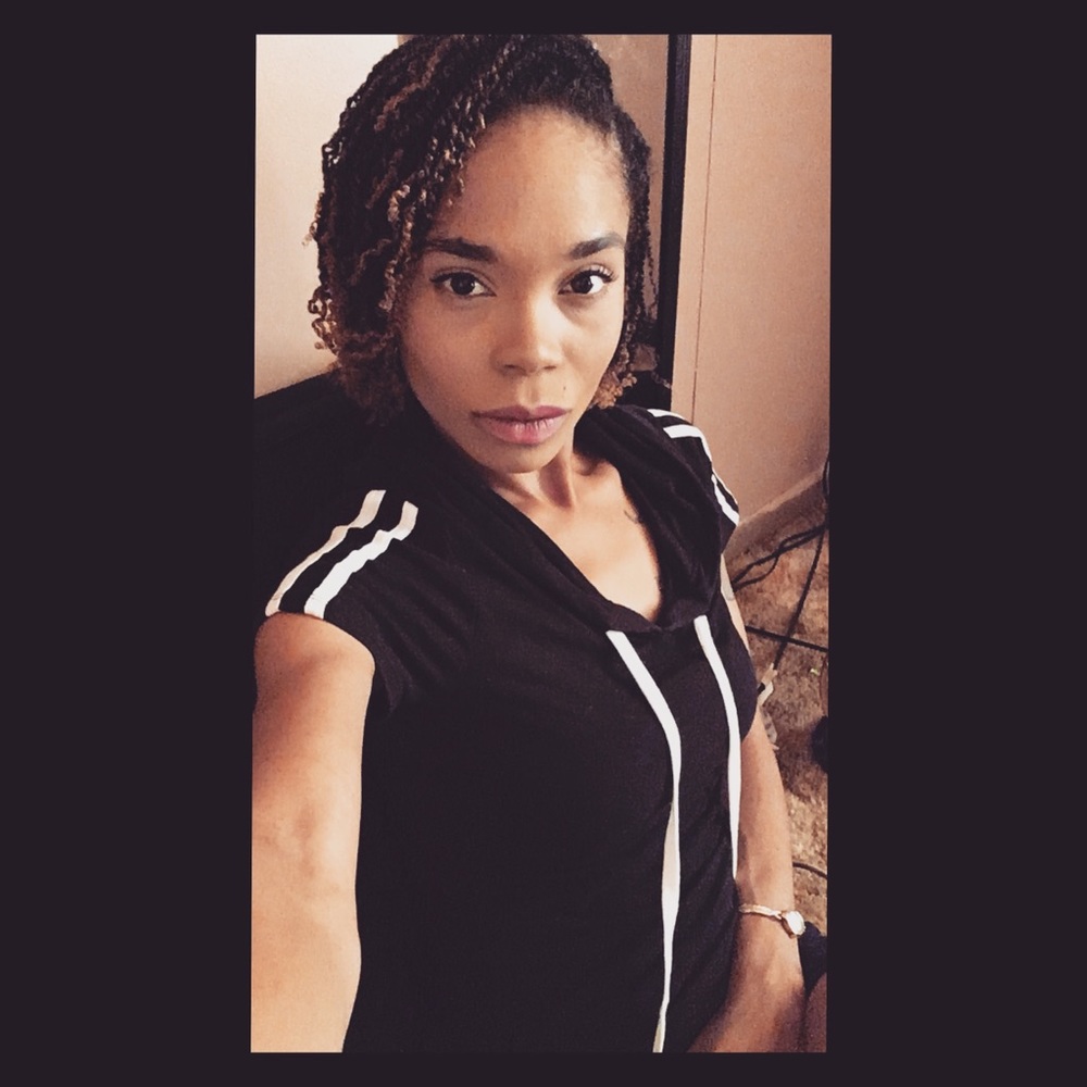Meet your Posher, Alyson